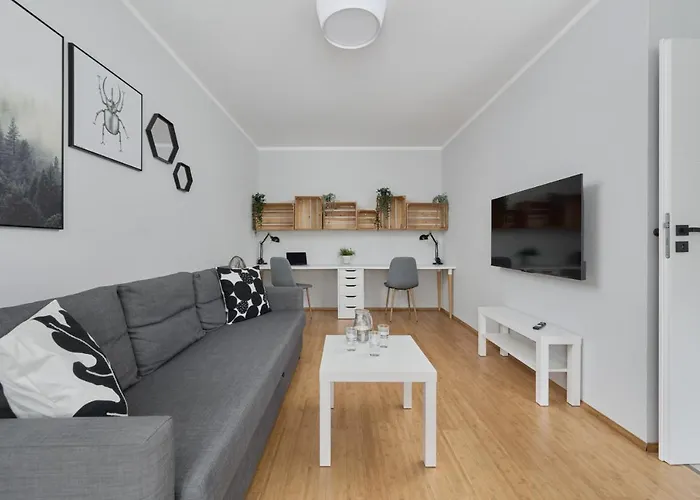 Convenient Apartment Mosiezna 7 By Noclegi Renters