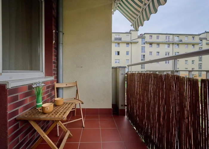 Convenient Apartment Mosiezna 7 By Noclegi Renters