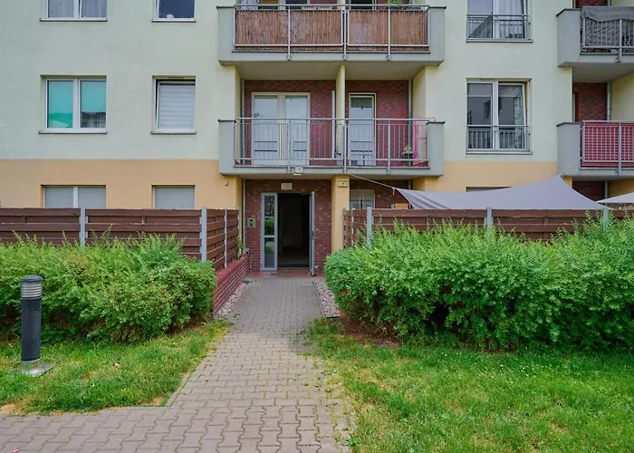 Convenient Apartment Mosiezna 7 By Noclegi Renters