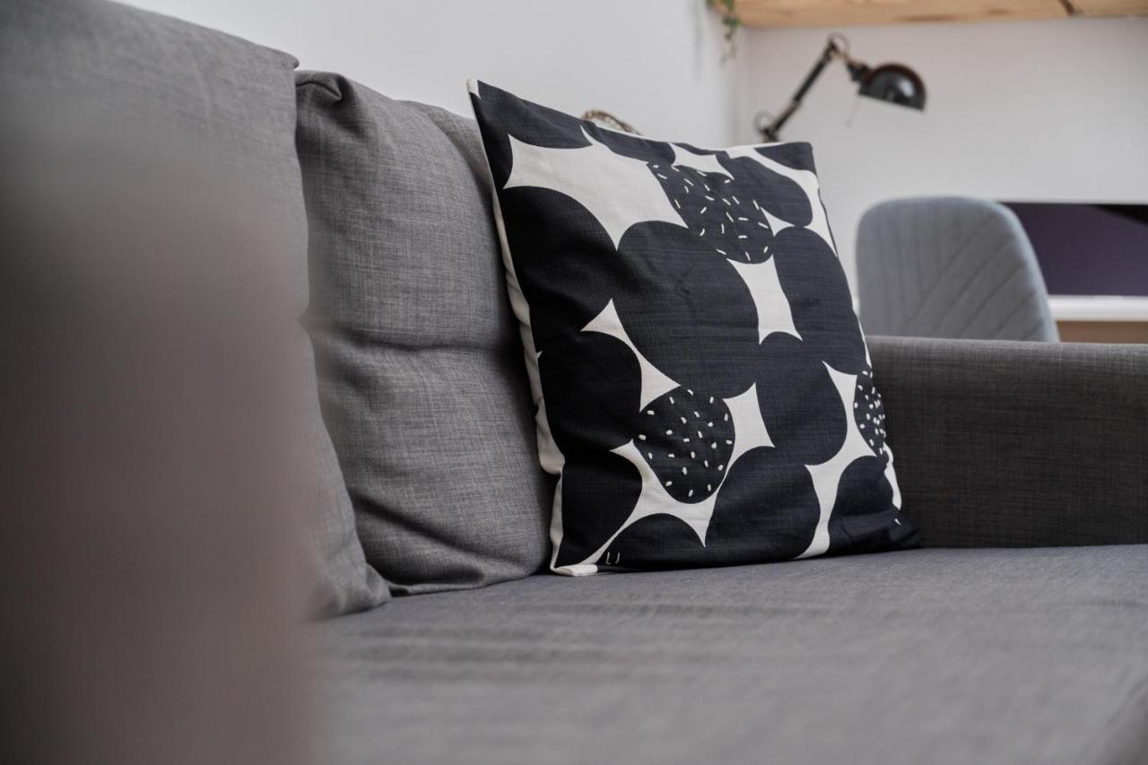 Convenient Mosiezna 7 By Renters *