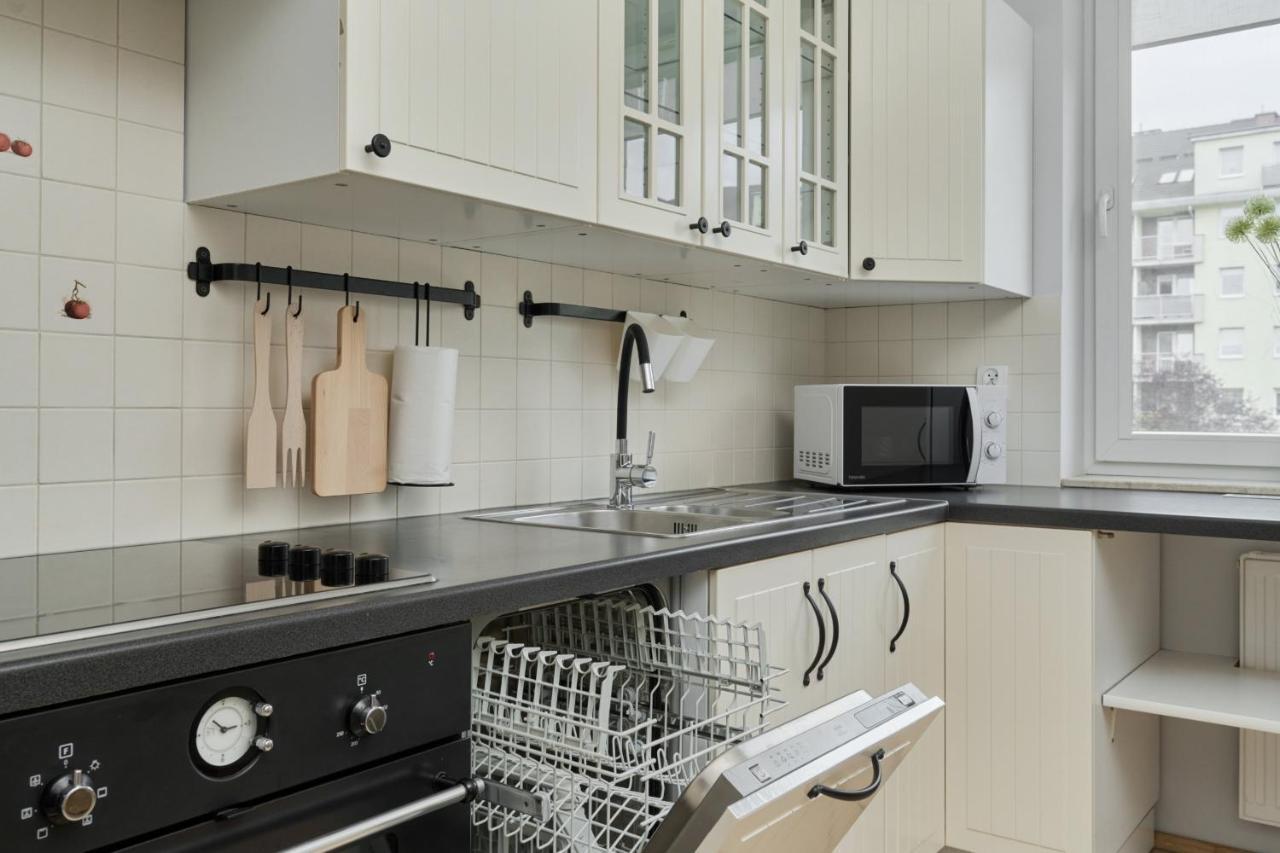 Apartment Convenient Mosiezna 7 By Renters Wroclaw