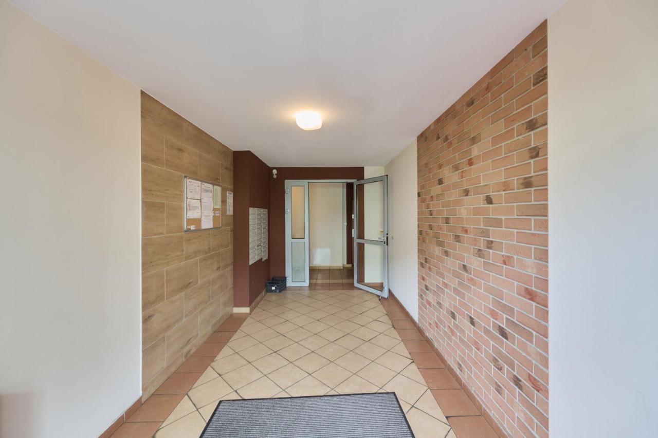 Convenient Mosiezna 7 By Renters Apartment