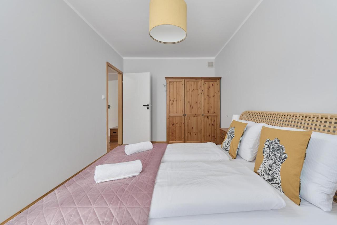 Apartment Convenient Mosiezna 7 By Renters *