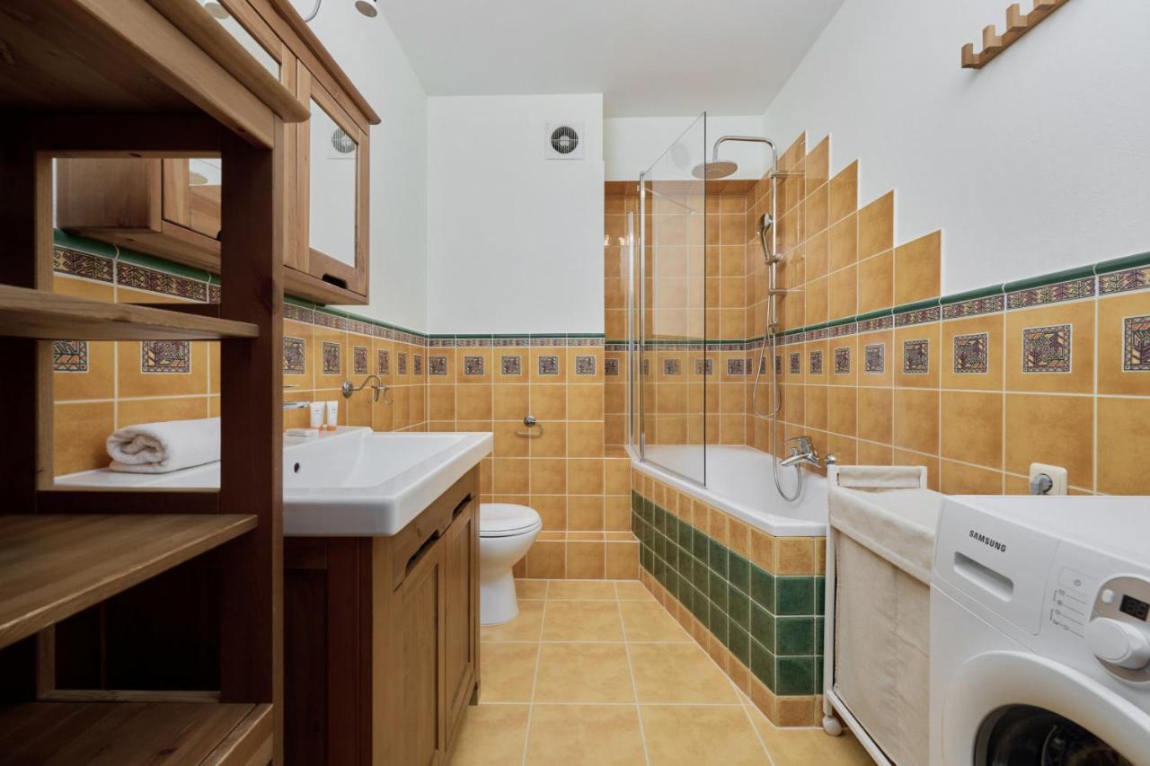 Convenient Mosiezna 7 By Renters Wroclaw