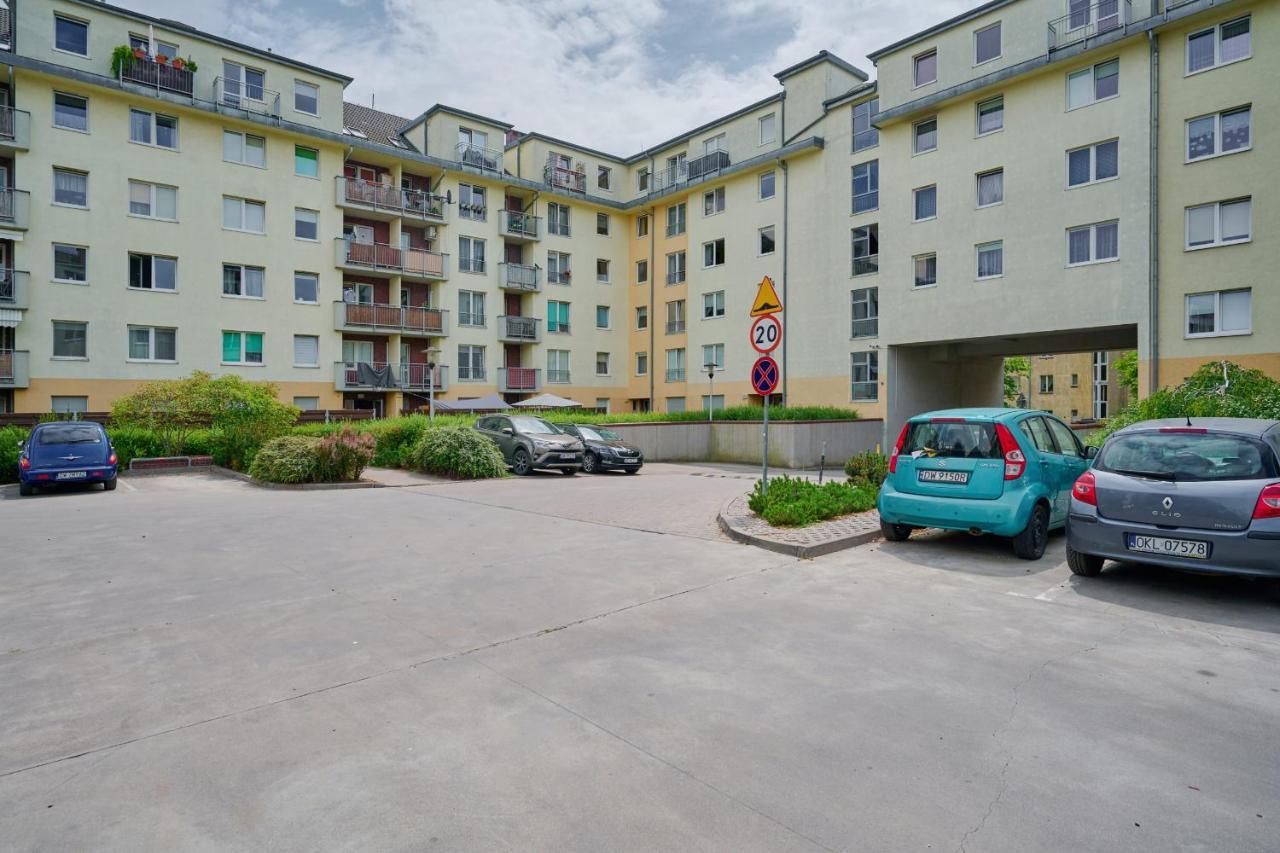 Convenient Mosiezna 7 By Renters Apartment *