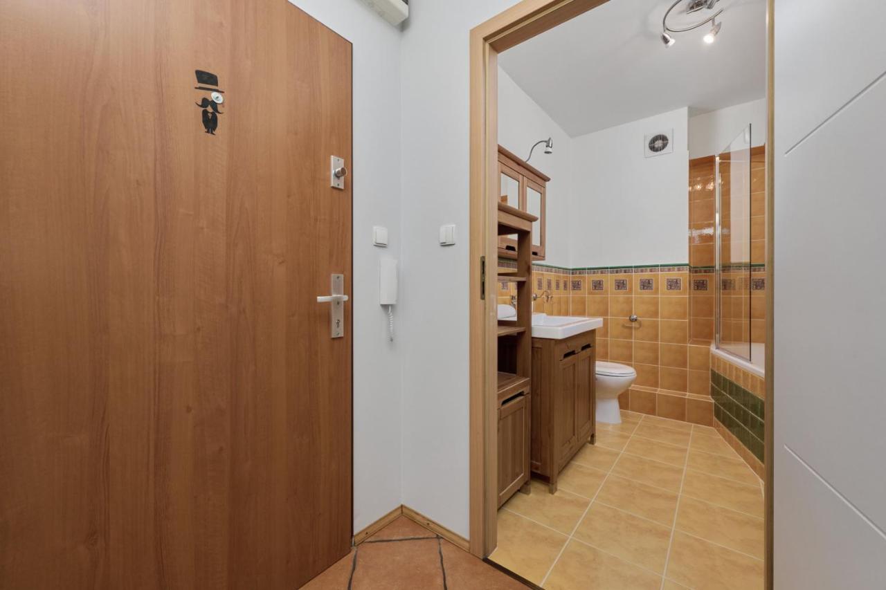 Convenient Mosiezna 7 By Renters Apartment
